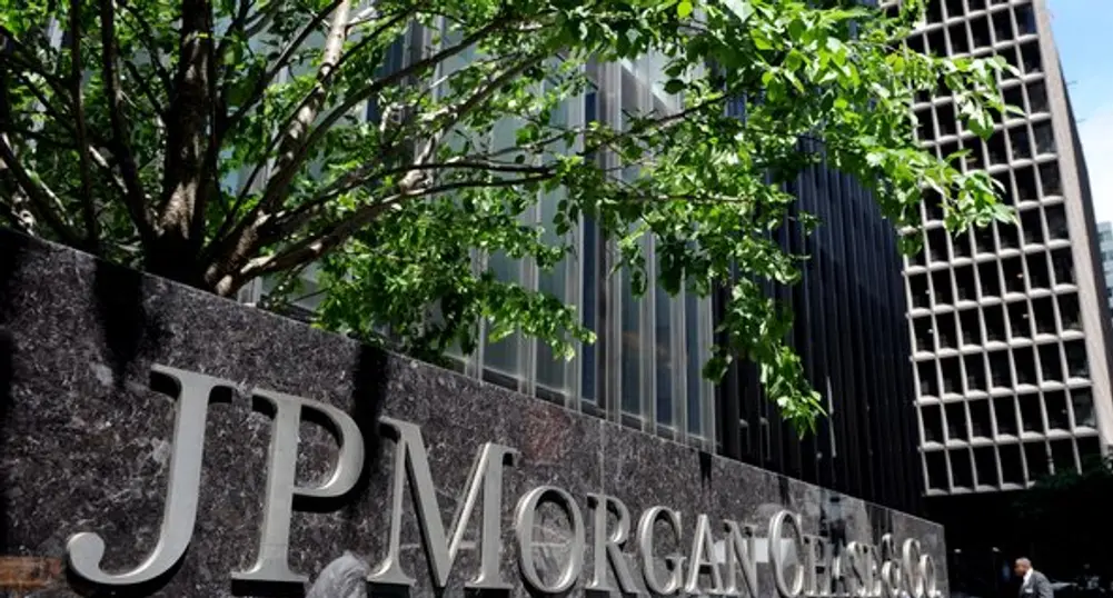 JP Morgan сложи край на делата срещу нея