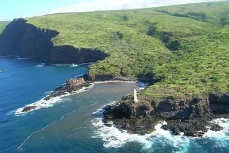 Милиардер затвори 97% от хотелите на остров за ремонти