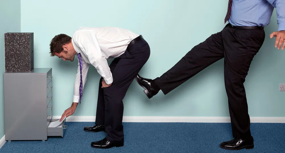 8 души, които бяха уволнени, след като писаха във Facebook