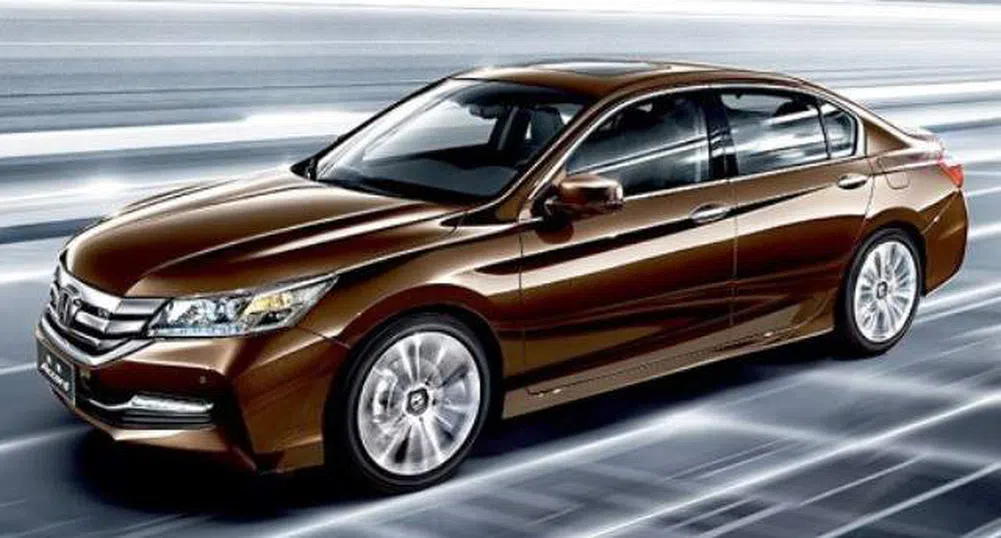 Honda представи най-мощния хибрид от среден клас с модела Accord