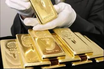 Златото чукна 1 000 долара