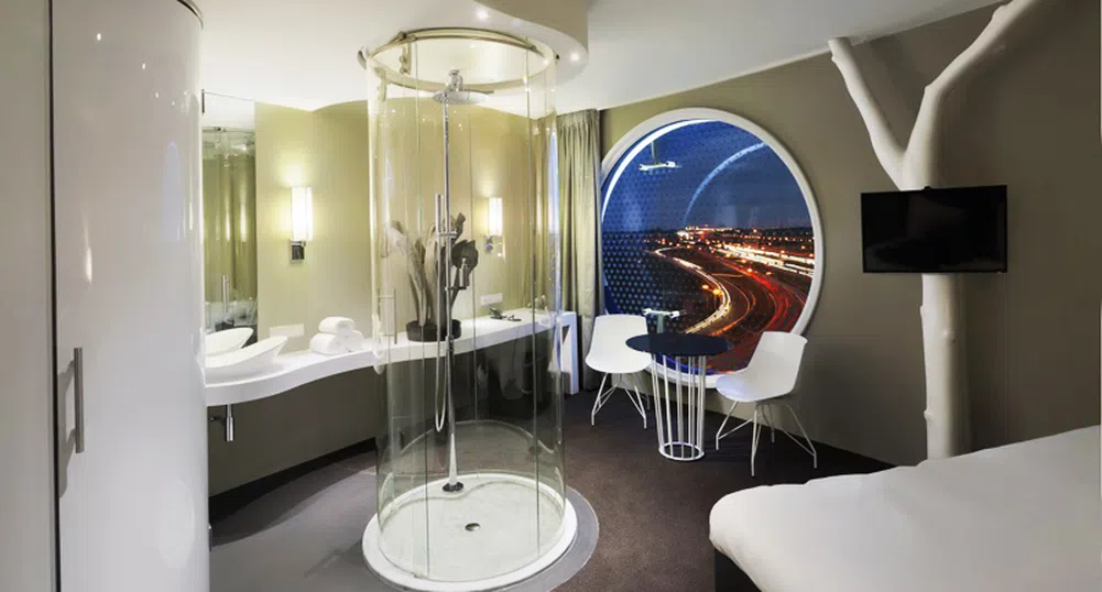 Нов футуристичен хотел в Амстердам