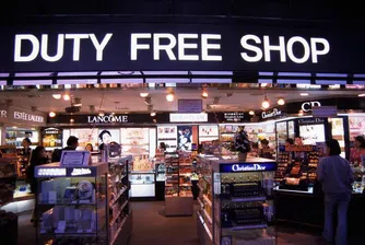 Затварянето на летищата удари и безмитната търговия