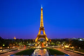 Серия атентати в Париж, над 150 загинали