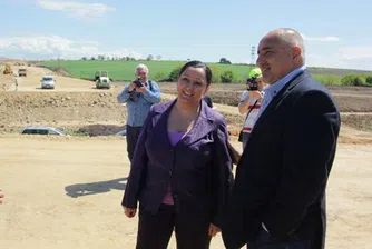 Пусковият срок на АМ „Тракия” между Нова Загора и Ямбол ще се забави