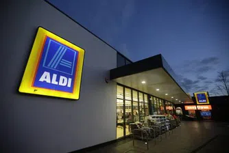 Германски супермаркет привлича купувачи с електромобили