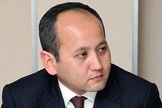 Търсят милиардер, обвинен в една от най-големите измами в историята