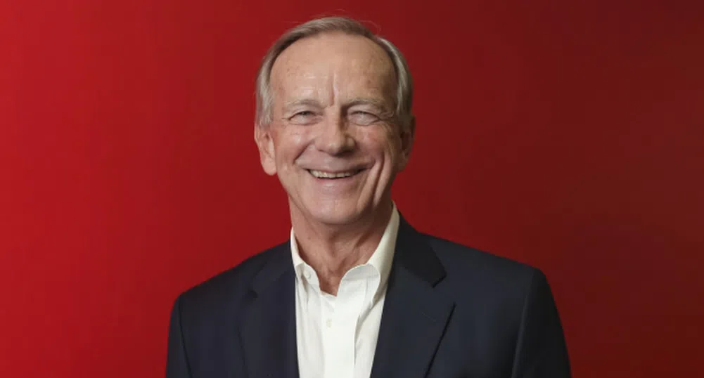 Милиардер празнува рожден ден със 75 лицеви опори