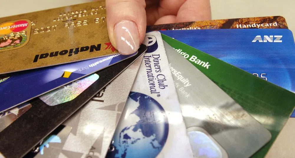 Четири неща, които да не правите с кредитната си карта