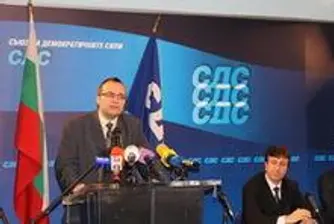 М. Димитров: Прахосани са милиони за щуротии