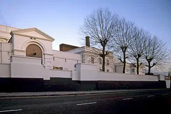 Затворници хвалят местата, в които излежават присъдите си