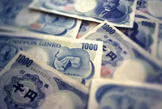 Щатският долар с ново 15-годишно дъно спрямо йената