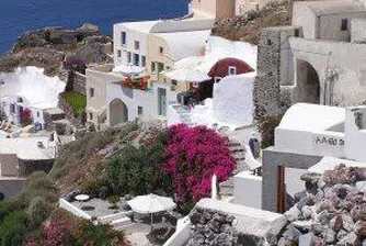 Цените на жилищата в Гърция със спад от 3.8%