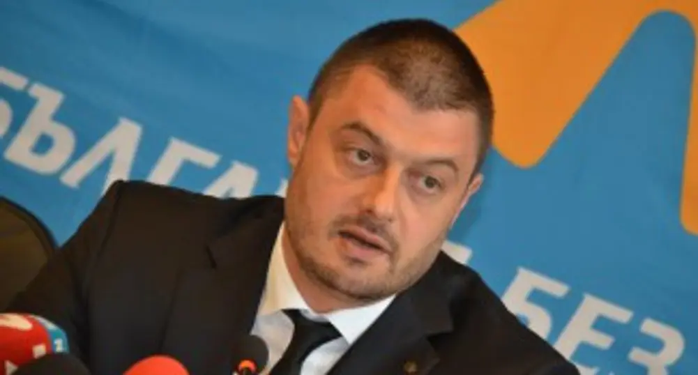 Бареков бил компрометиран от данъчните