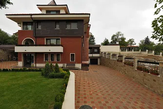 Стотина къщи над 1 млн. евро чакат купувачи