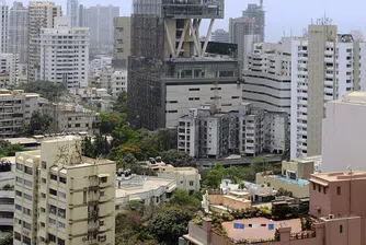 Милиардер се нанася в Тадж Махал на 21 век