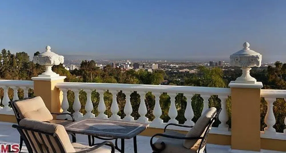 Къщата на За За Габор отново се продава (снимки)