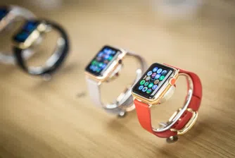 Съветват учениците да купуват Apple Watch