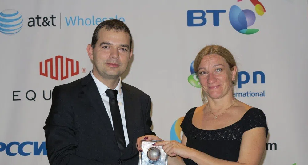 Еволинк с приз от Capacity Awards