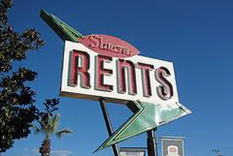 Наемните нива в ЦИЕ започват да се отлепят от дъното