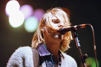 Продават китарата, която Кобейн разби в Smells Like Teen Spirit