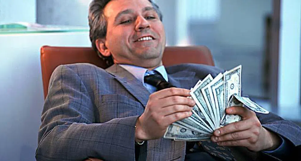 Броенето на пари кара хората да се чувстват добре