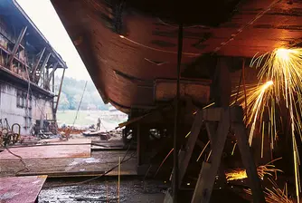 Бургаски корабостроителници стават ново дружество