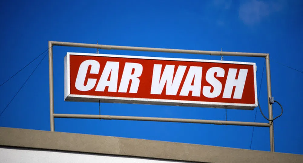 Китайски автомивки отказват да мият японски коли