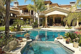 Къде живеят днес звездите на 90-те?