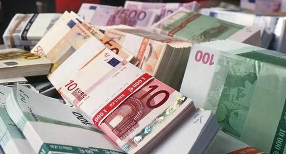 Излишъкът по текущата сметка на ЕС се понижава през юни