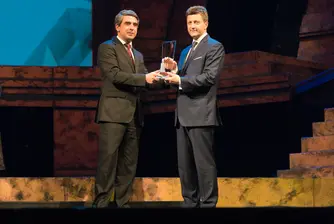 Мениджър на годината 2015 e...