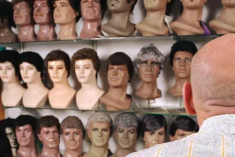 Съд отказа на плешив германец застрахователен иск за перука