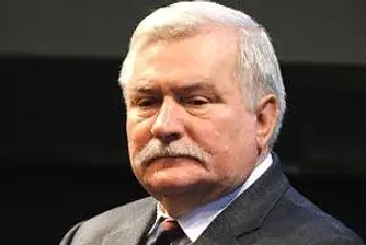 Лех Валенса съди Лех Качински