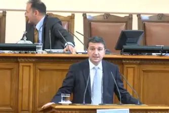 Драгомир Стойнев: Няма да се съобразявам с никакви кръгове