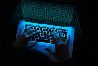 Хакери изключиха дистанционно двигателя на автомобил в движение