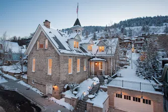 10 училища, превърнати в хотели