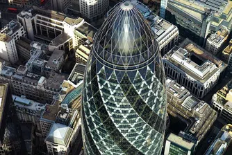 Swiss Re отново е на печалба