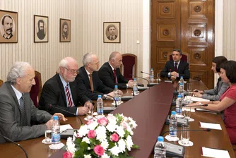 Плевнелиев мечтае за нов икономически модел на развитие