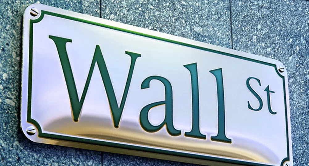 Силен спад на щатските и азиатските борси, доларът поскъпва