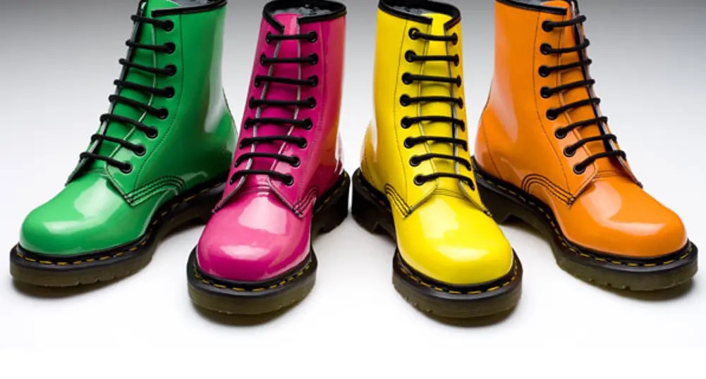 Собственикът на Hugo Boss купи обувките Dr Martens
