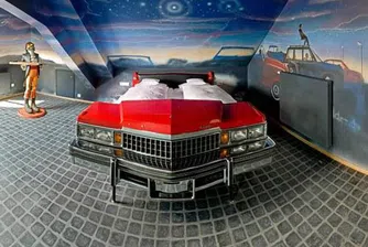 V8 Хотел: Автомобилите от вътре