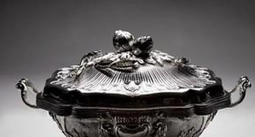 Сребърна купа на три века продадена за близо 6 млн. долара