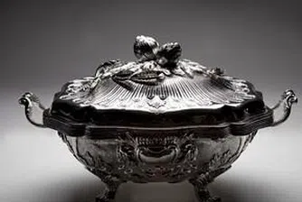 Сребърна купа на три века продадена за близо 6 млн. долара