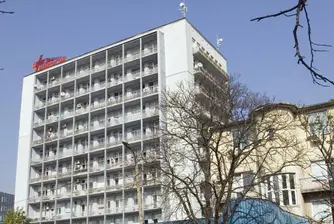 Вежди Рашидов "реже" заплатата на жена си