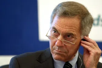 Проф.Ханке: Нещо трябва да се направи срещу корупцията в България