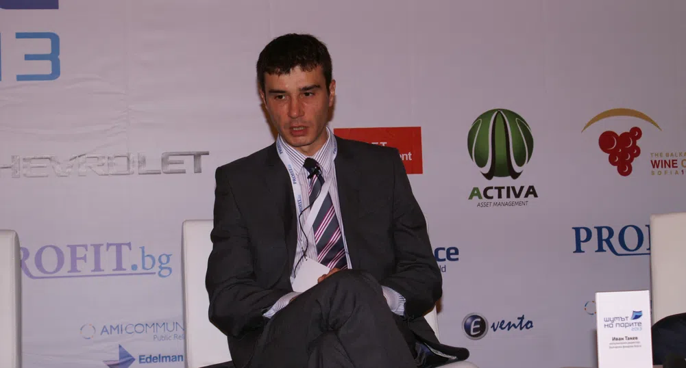 Иван Такев: „Шумът на парите“ ни заварва на кръстопът