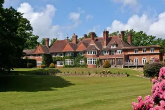 В къщата на Адел