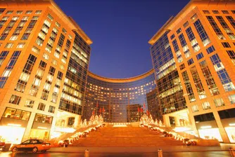 MBL: Наемите на търговски площи ще поевтиняват през 2010 г.