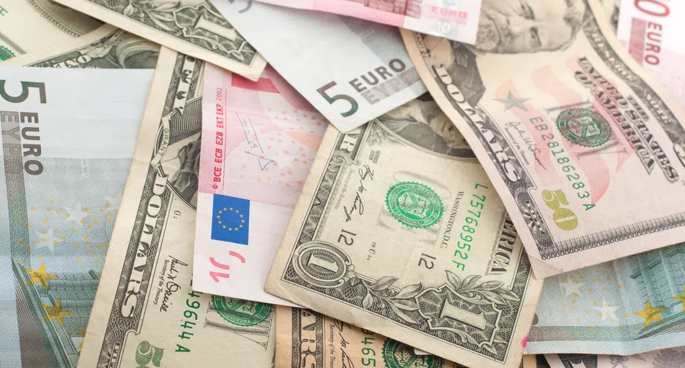 Топ анализатори прогнозират слабост на еврото спрямо долара