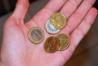 Седем варианта за коледни добавки на пенсионерите